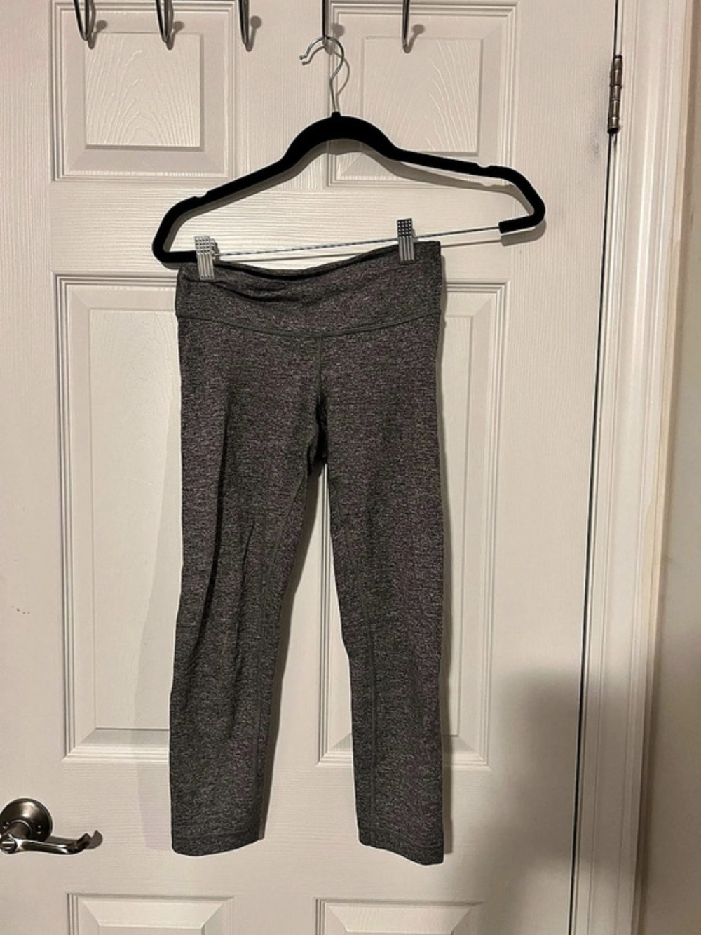 Lululemon Mid Rise Wunder Ubdee Capri Leggings